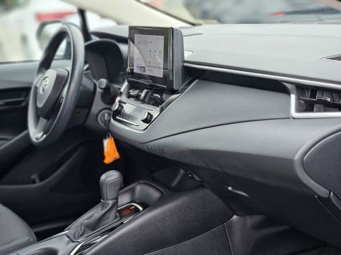 Used 2023 Toyota Corolla LE image 13