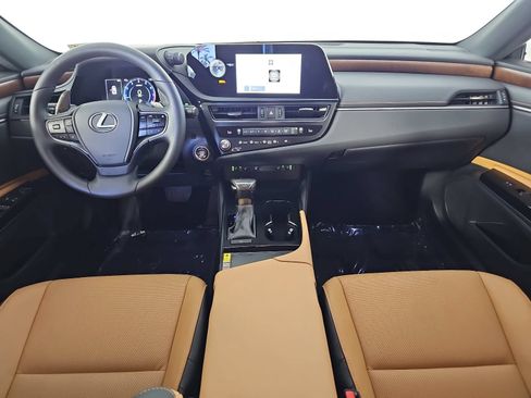 Used 2025 Lexus ES 350 w/ Premium Package FWD image 11