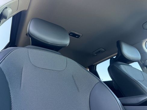 Used 2025 Kia EV6 Light image 21