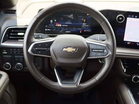 Used 2025 Chevrolet Tahoe LT RWD image 14