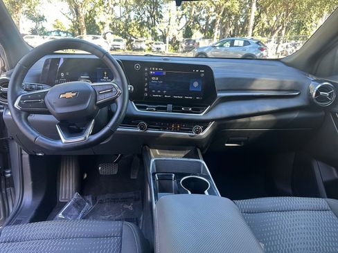 Used 2025 Chevrolet Equinox LT image 27