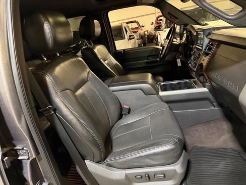 Used 2013 Ford F450 Lariat w/ Lariat Ultimate Pkg image 21
