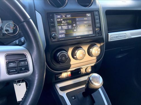 Used 2016 Jeep Compass High Altitude AWD/4WD image 7
