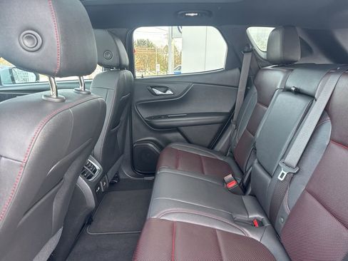 Used 2023 Chevrolet Blazer RS w/ Enhanced Convenience Package image 9