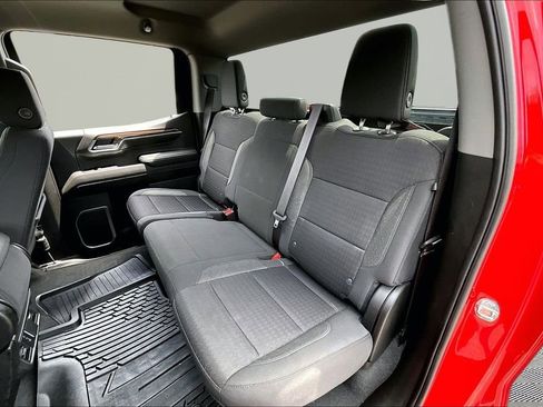 Used 2023 Chevrolet Silverado 1500 LT AWD/4WD image 16