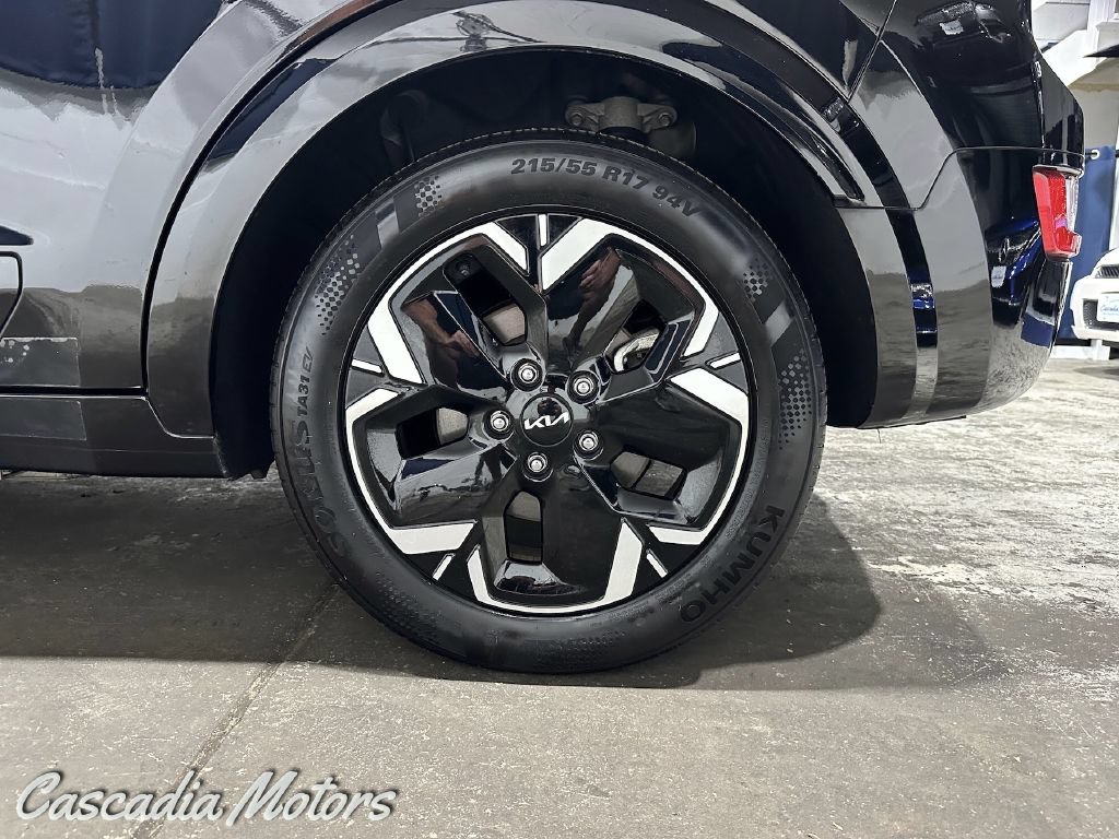 Used 2023 Kia Niro Wind w/ Wind Preserve Package FWD image 32