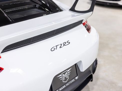Used 2018 Porsche 911 GT2 RS image 15