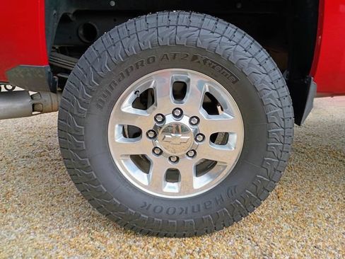 Used 2015 Chevrolet Silverado 2500 LT w/ Z71 Package, Off-Road AWD/4WD image 21