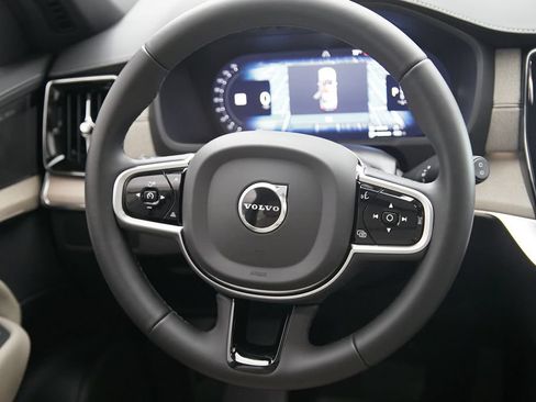 New 2026 Volvo XC90 T8 Plus w/ Protection Package Premier AWD/4WD image 24
