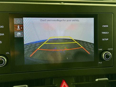 Used 2024 Kia Sportage LX image 21