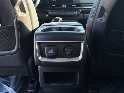 New 2026 Kia Carnival SX Prestige image 17