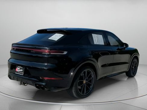 Used 2024 Porsche Cayenne S AWD/4WD image 28