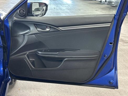 Used 2019 Honda Civic EX image 12
