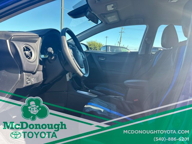 Used 2017 Toyota Corolla SE w/ Carpet Mat Package (TMS) FWD image 10