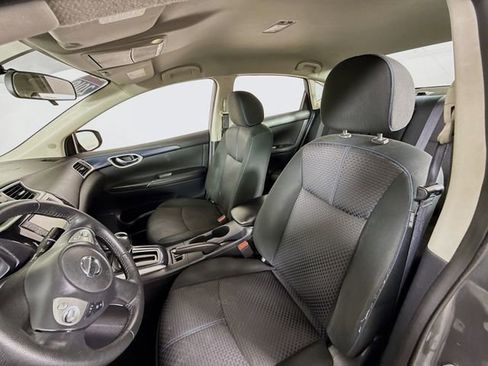 Used 2019 Nissan Sentra SR image 5