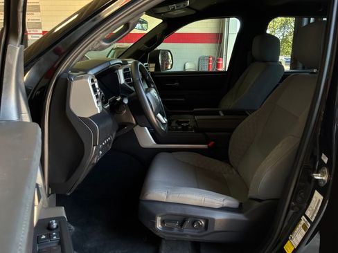 Used 2025 Toyota Tundra SR5 RWD image 10