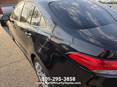Used 2020 Toyota Corolla LE FWD image 8