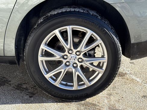 Used 2023 Buick Enclave Essence w/ Experience Buick Package image 9