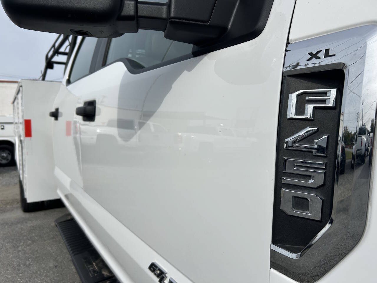 Used 2018 Ford F450 XL w/ Power Equipment Group AWD/4WD image 23