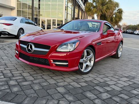 Used 2015 Mercedes-Benz SLK 250 image 1