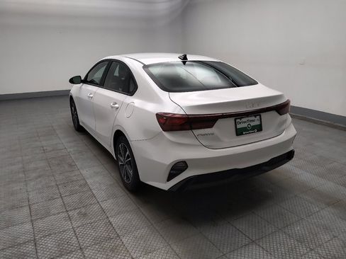 Used 2024 Kia Forte LXS FWD image 5