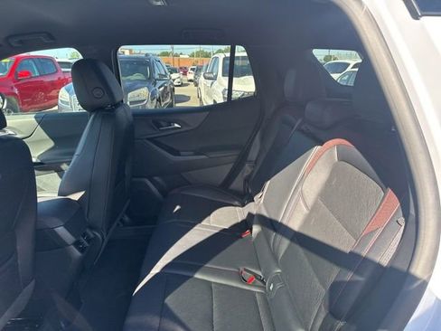 Used 2026 Chevrolet Equinox RS FWD image 23