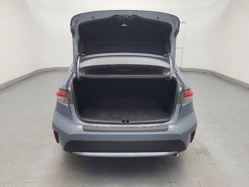Used 2021 Toyota Corolla LE w/ Carpet Mat Package (TMS) FWD image 29