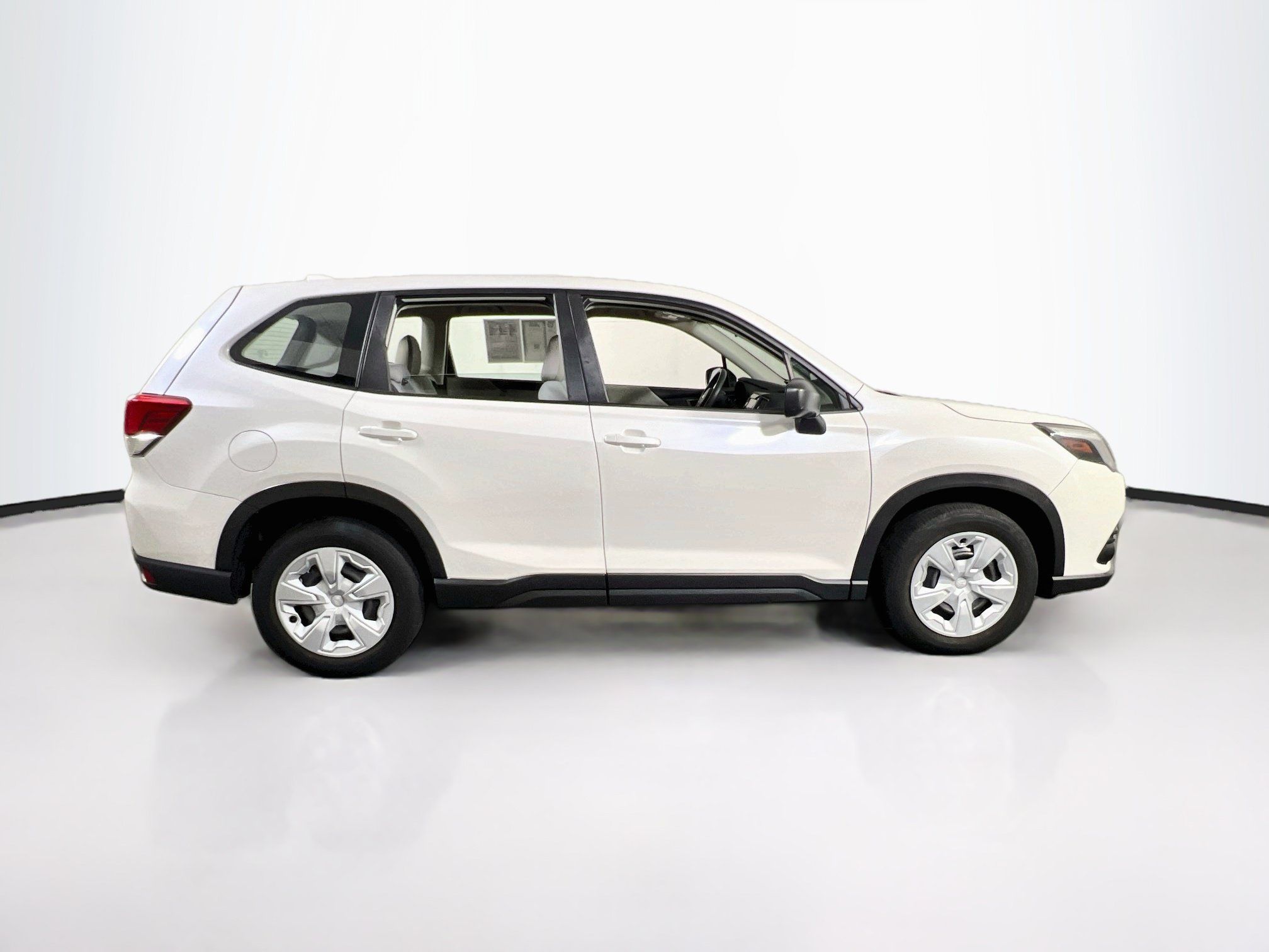 Used 2023 Subaru Forester AWD/4WD image 4