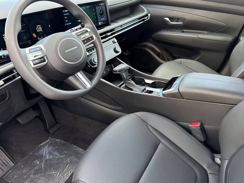 Certified 2026 Hyundai Santa Cruz SEL FWD image 13
