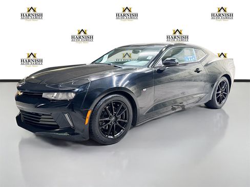Used 2017 Chevrolet Camaro LT image 1