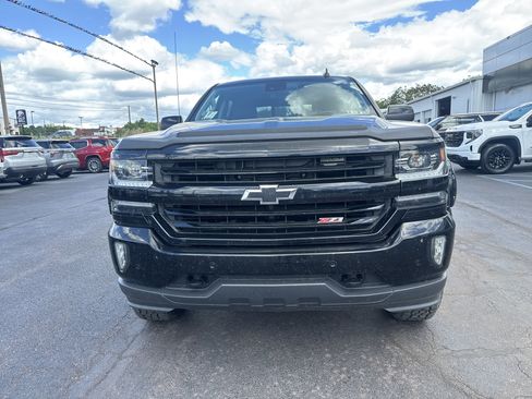 Used 2018 Chevrolet Silverado 1500 LTZ Z71 w/ LTZ Plus Package AWD/4WD image 9