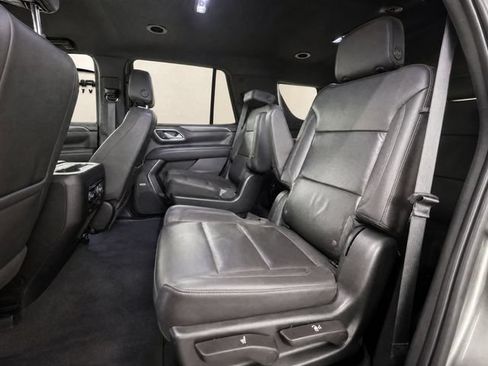 Used 2023 Chevrolet Tahoe LT w/ Luxury Package RWD image 14