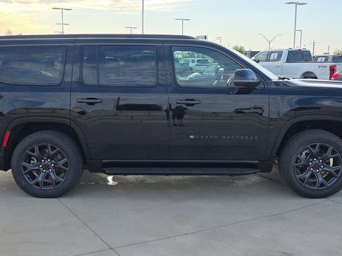 New 2026 Jeep Grand Wagoneer Limited AWD/4WD image 6