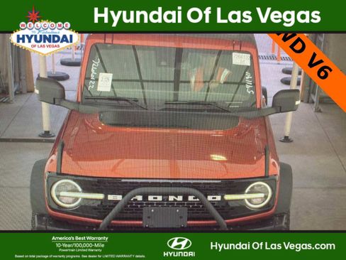 Used 2022 Ford Bronco Wildtrak image 1