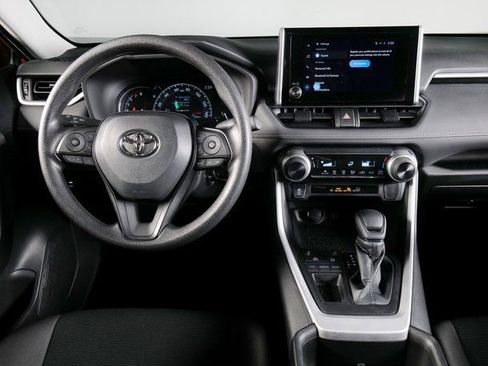 Used 2023 Toyota RAV4 LE image 12