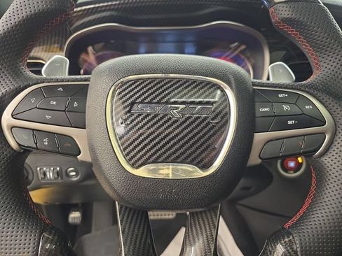 Used 2017 Dodge Charger SRT Hellcat w/ Harman/Kardon Audio Group RWD image 31