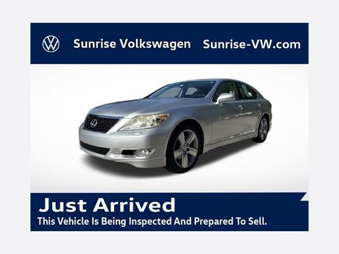 Used 2010 Lexus LS 460 RWD image 1