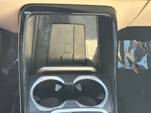 Certified 2025 BMW X2 xDrive28i w/ Premium Package image 21