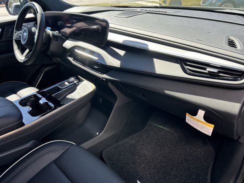 New 2026 Buick Enclave Avenir w/ Super Cruise Package image 13