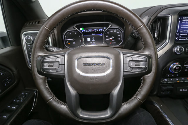 Used 2023 GMC Sierra 3500 Denali w/ Denali Ultimate Package AWD/4WD image 29