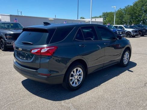 Used 2020 Chevrolet Equinox LS FWD image 3