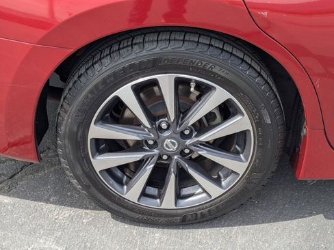 Used 2016 Nissan Altima 2.5 SL FWD image 12