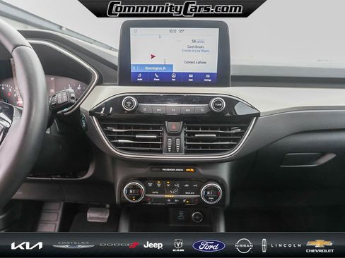 Used 2021 Ford Escape SEL image 16