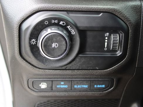 Used 2023 Jeep Wrangler Unlimited AWD/4WD image 26