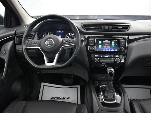 Used 2022 Nissan Rogue Sport SL w/ Premium Package FWD image 20