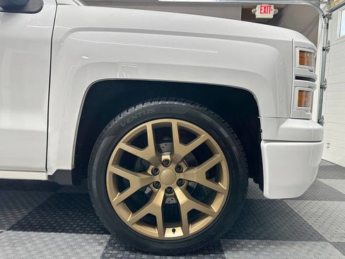 Used 2014 Chevrolet Silverado 1500 W/T w/ WT Convenience Package AWD/4WD image 11