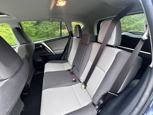 Used 2014 Toyota RAV4 XLE AWD/4WD image 11
