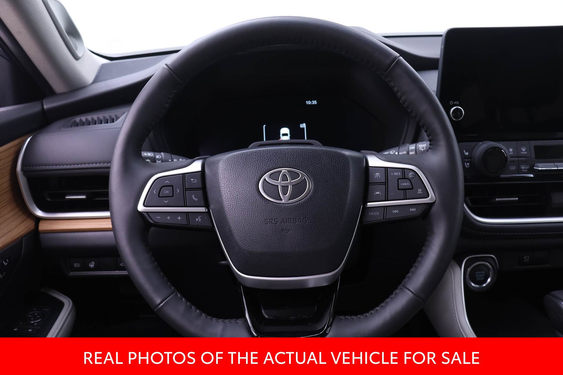 Used 2024 Toyota Grand Highlander AWD image 12
