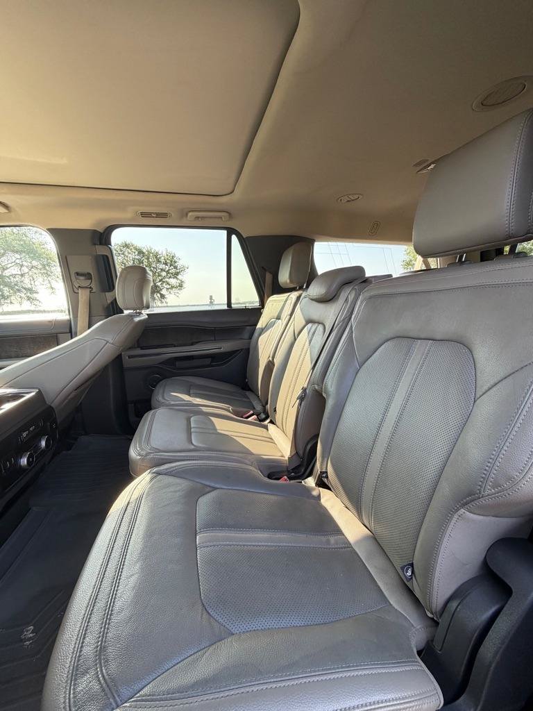 Used 2019 Ford Expedition Max Limited RWD image 12