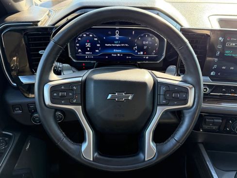 Used 2024 Chevrolet Silverado 1500 LT Trail Boss w/ LT Trail Boss Premium Package image 16